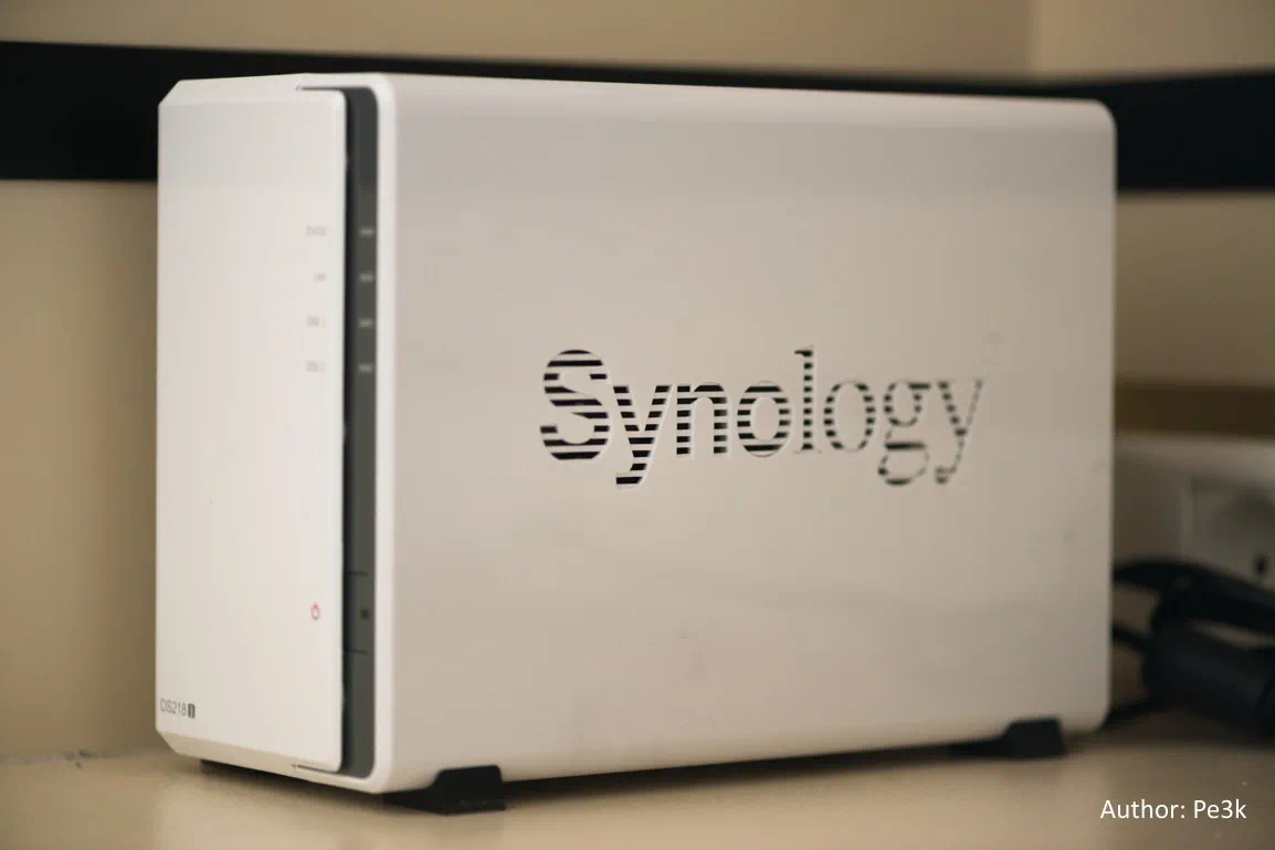 Synology DS216j